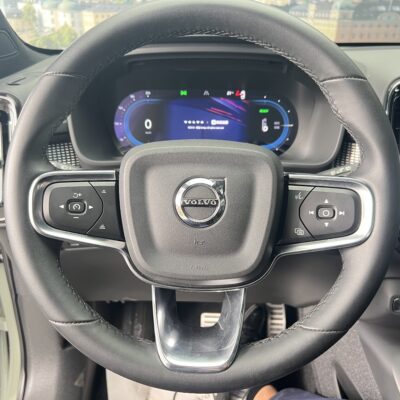 Volvo XC40 2022 Long Range Pro Green
