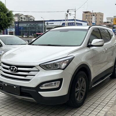 Hyundai Santa 2015 2.4L White